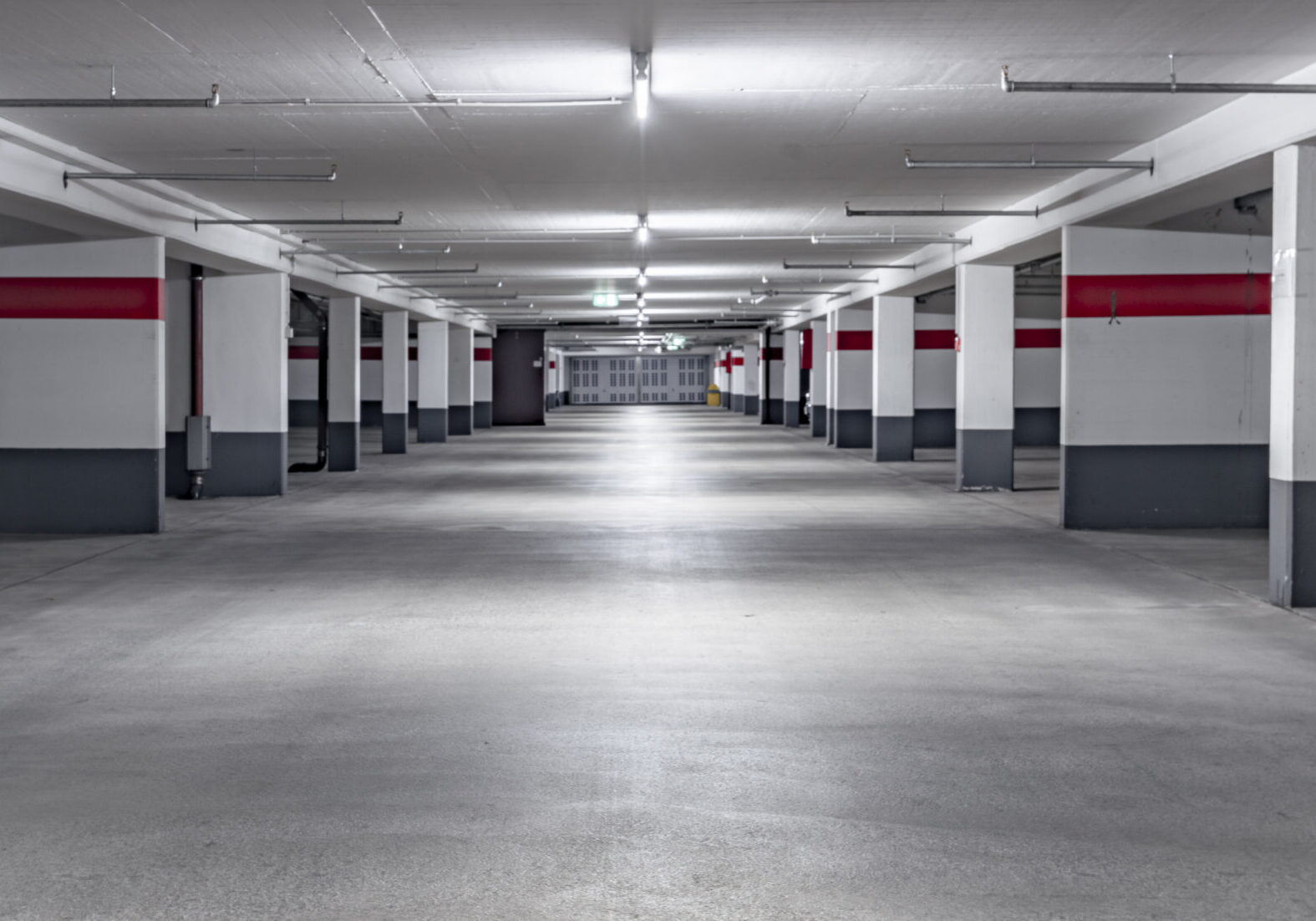 asset-13047205_case_study_-_substitube_t8_em_connected_parking_garage_arabellapark,_munich